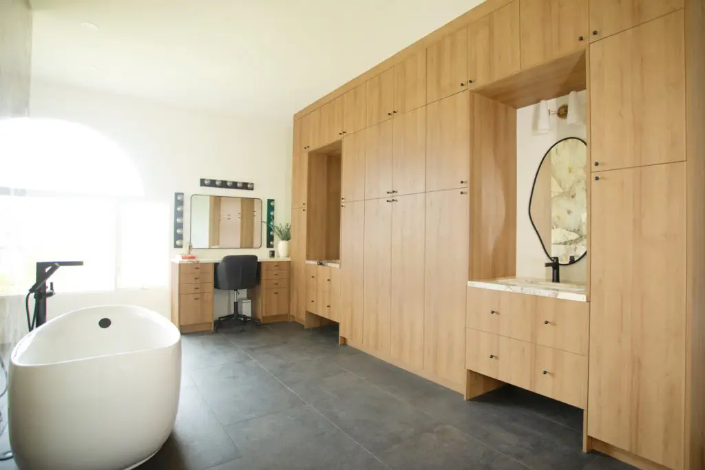 Bathroom cabinets in Beachwood materials
