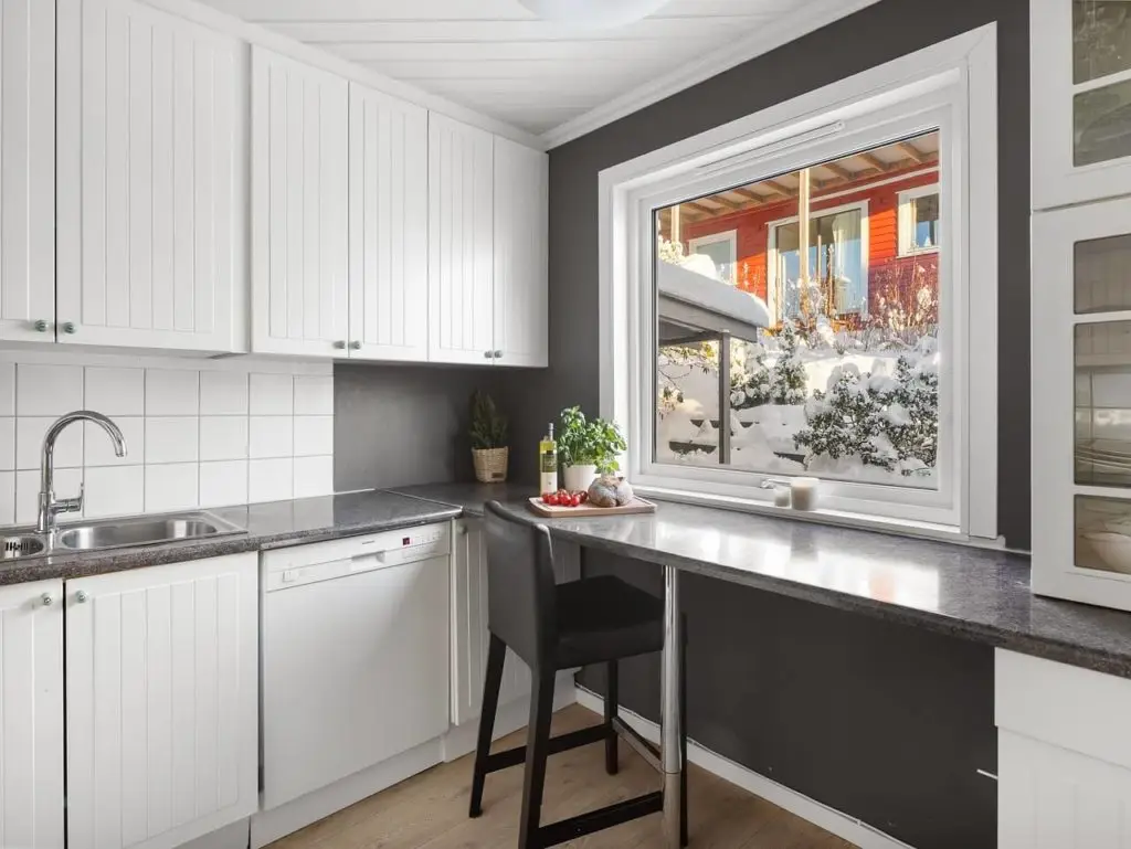 Kitchen cabinet trends #3: fluted and reeded cabinet doors